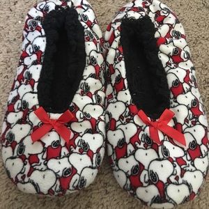 Snoopy from Charlie Brown slippers